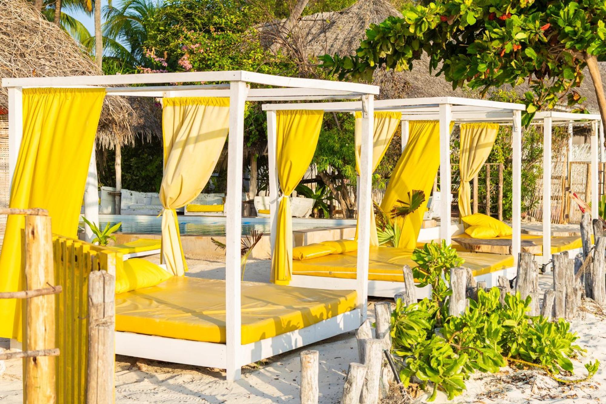Pili Pili Palm Beach จัมเบียนี ภายนอก รูปภาพ
